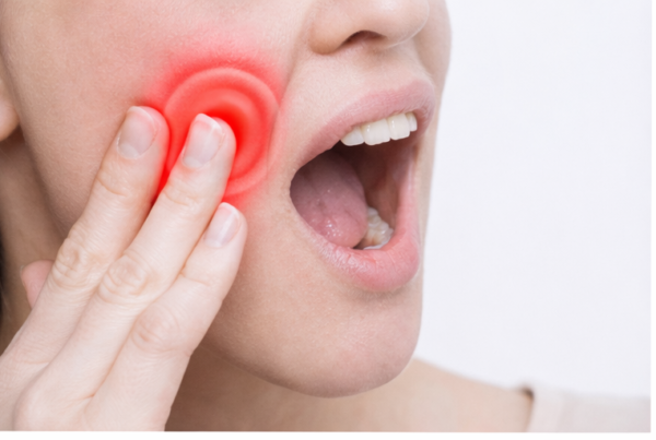 Chasquidos al abrir la boca: síntoma en la articulación temporomandibular