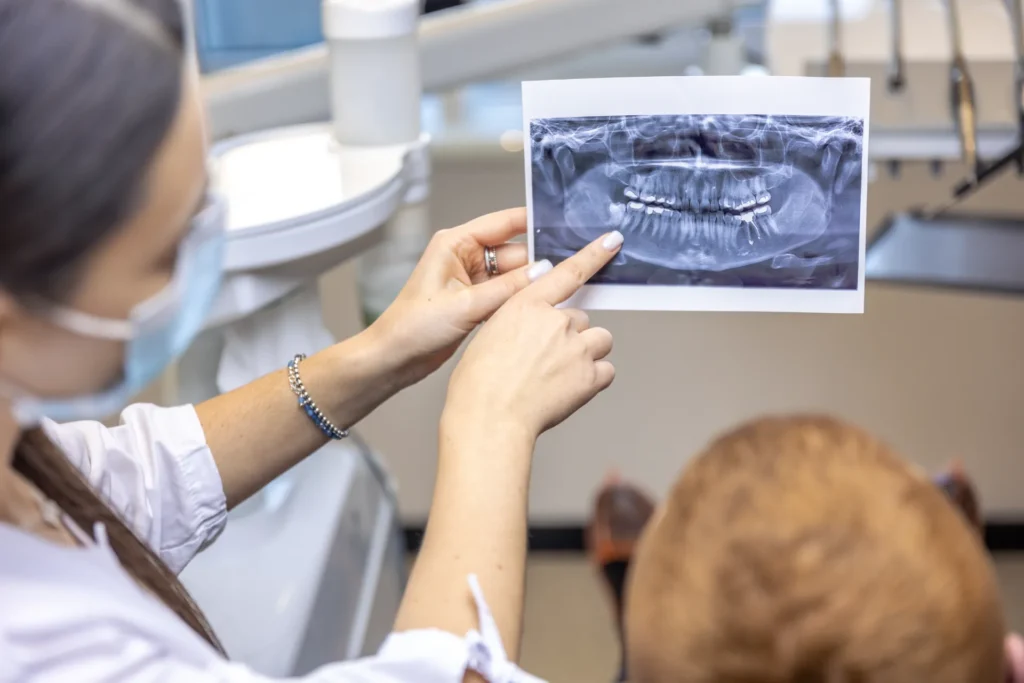 Home | Clinica Dental Ramis Gandía canino incluido